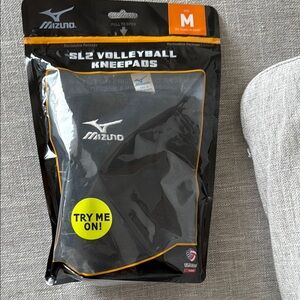 Mizuno Black Volleyball Knee Pads